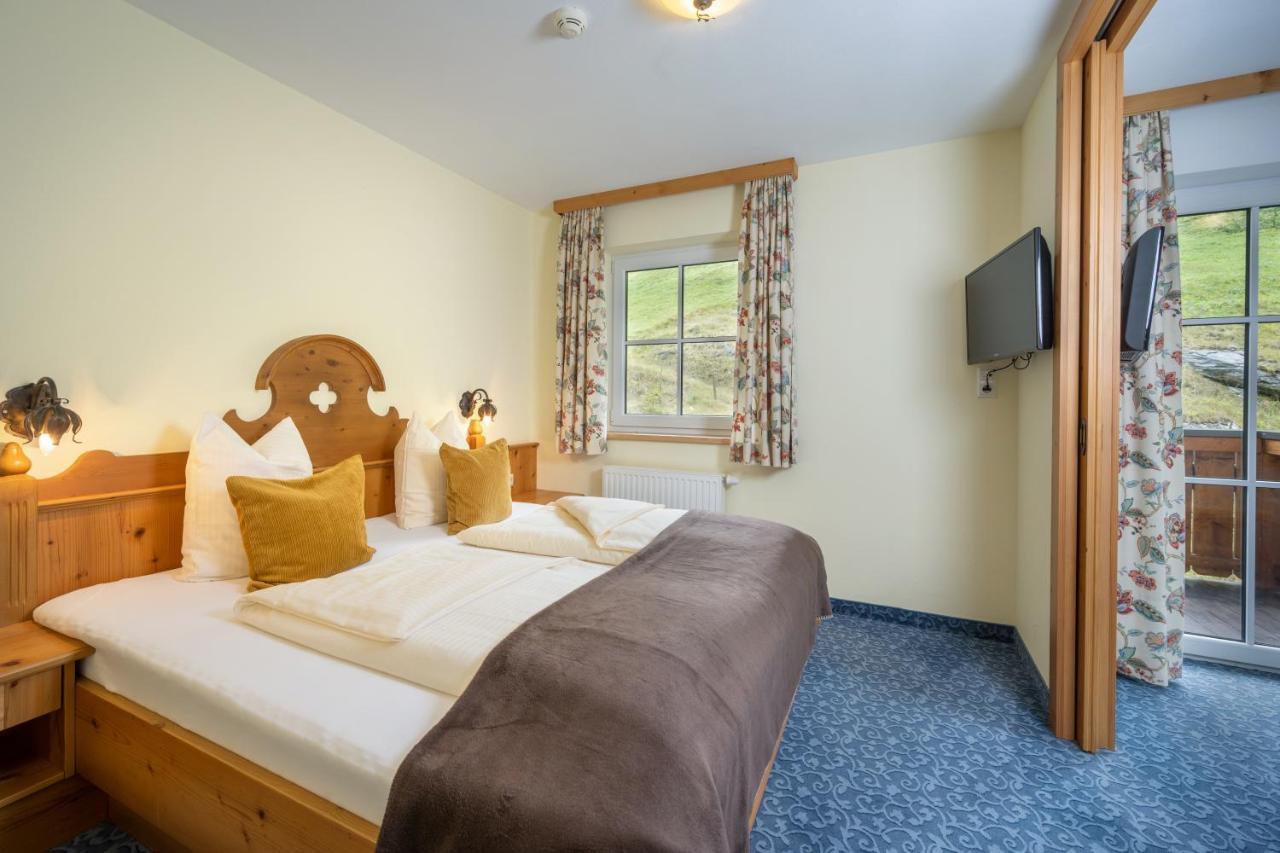 Naturhotel Huettenwirt Im Grossarltal 후트샬라그 외부 사진