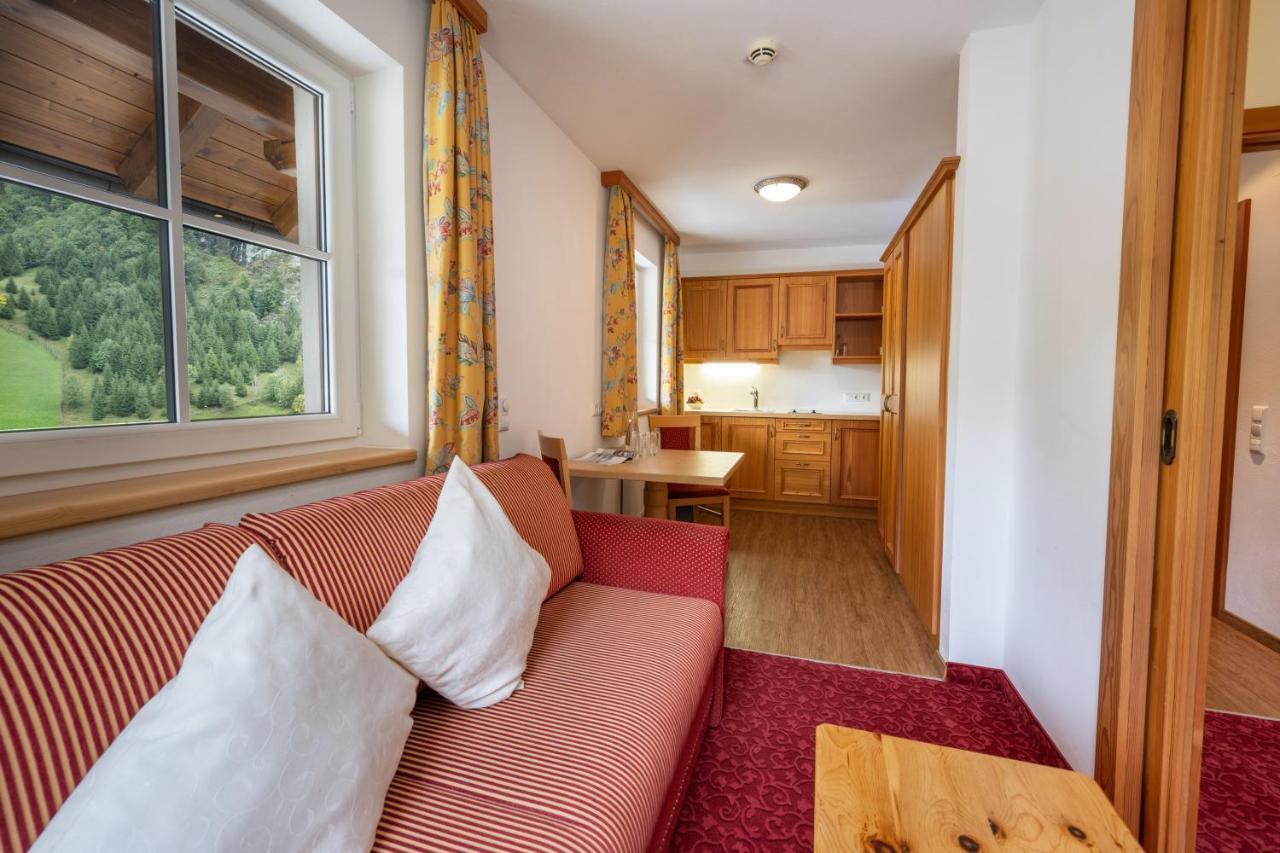 Naturhotel Huettenwirt Im Grossarltal 후트샬라그 외부 사진