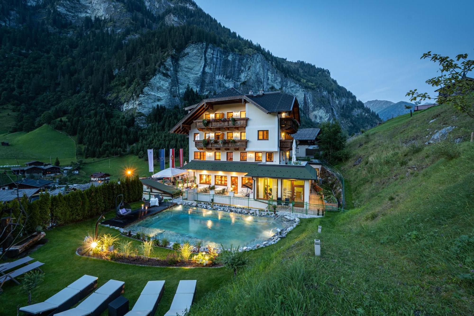 Naturhotel Huettenwirt Im Grossarltal 후트샬라그 외부 사진